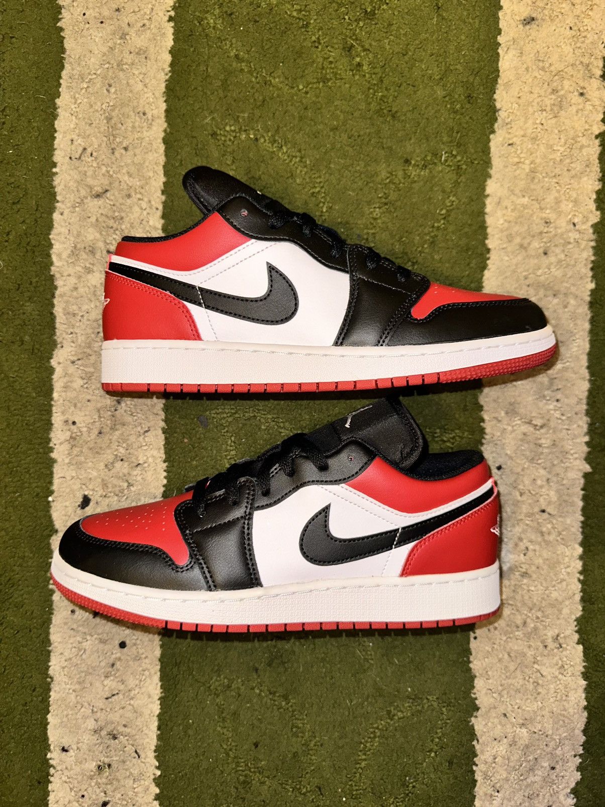 Nike Jordan 1 low bred toe Size US 7 / EU 40 - 1 Thumbnail
