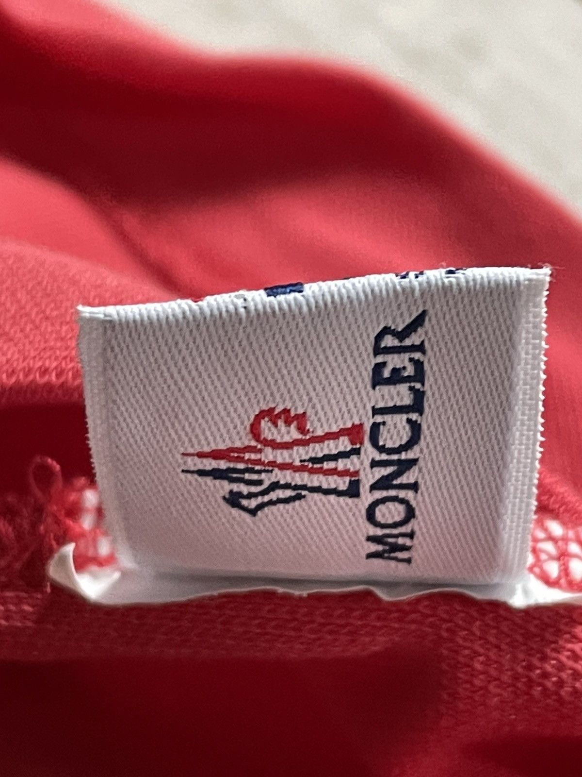 Moncler Moncler Polo T-Shirt Coral Size L / US 10 / IT 46 - 11 Thumbnail