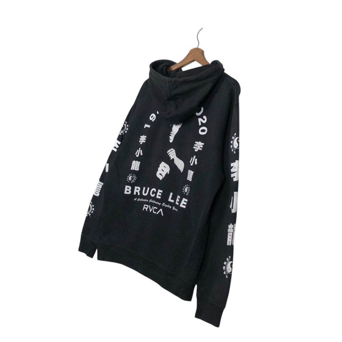 Japanese Brand 📌Vintage Hoodie Pull Over RVCA Big Logo Design Size US M / EU 48-50 / 2 - 11 Thumbnail