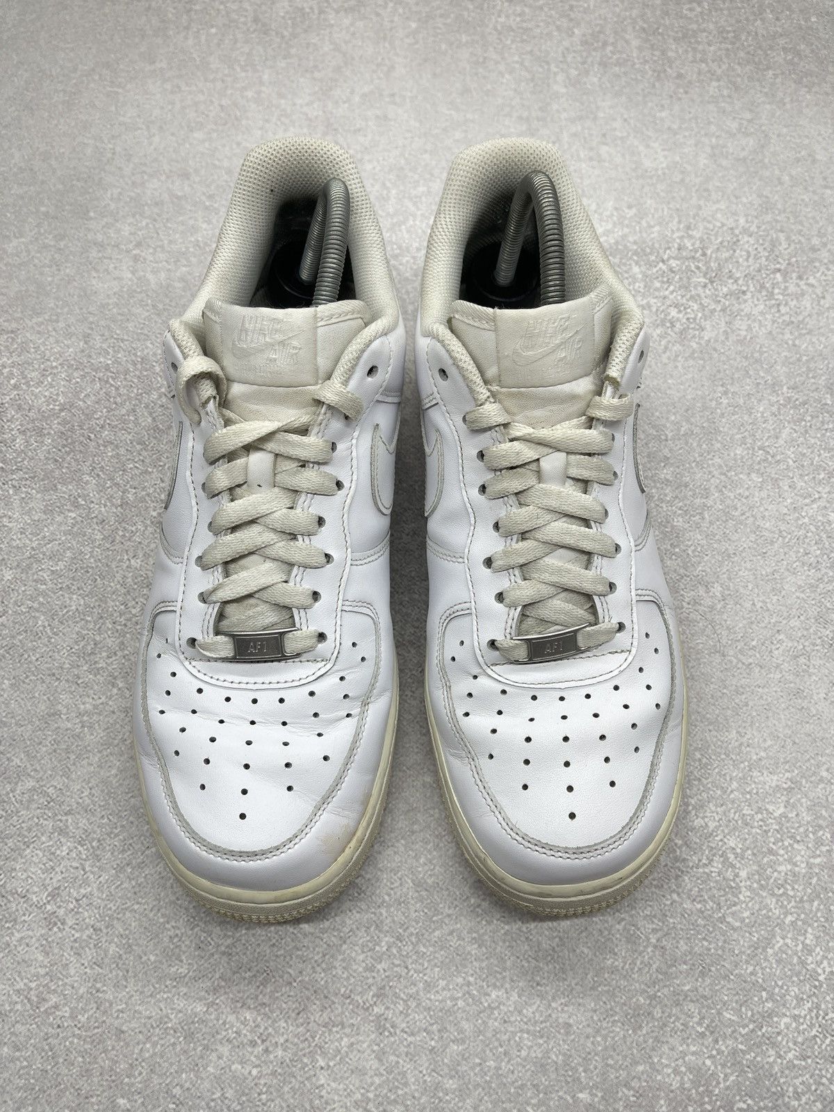 Nike Mens Nike Air Force 1 Triple White Leather Sneakers Y2K TECH Size US 9 / EU 42 - 4 Thumbnail