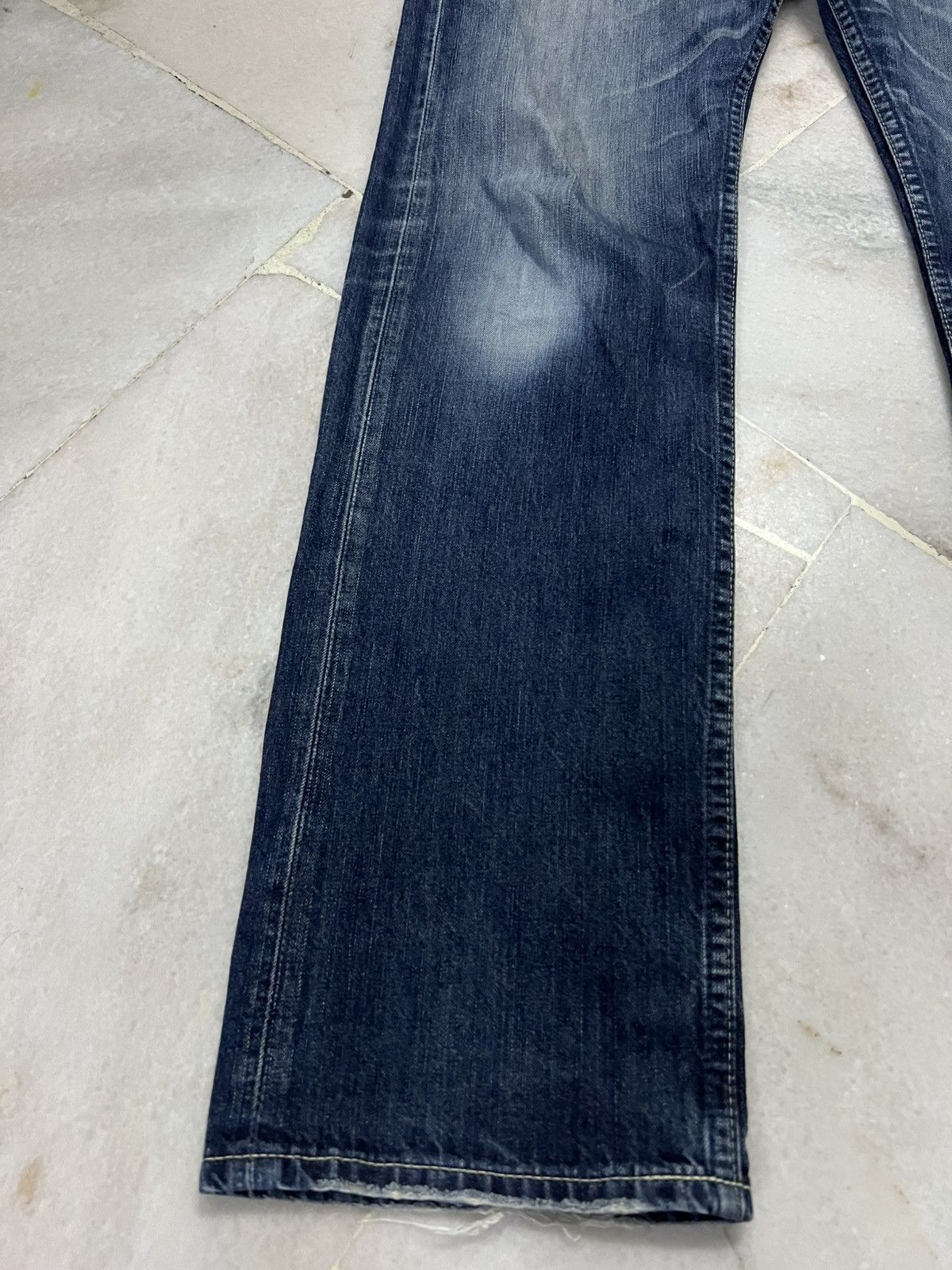 Jean × Levi's × Vintage 💥Vintage Levis 202 Distressed Faded Blue Jeans Size US 33 - 3 Thumbnail