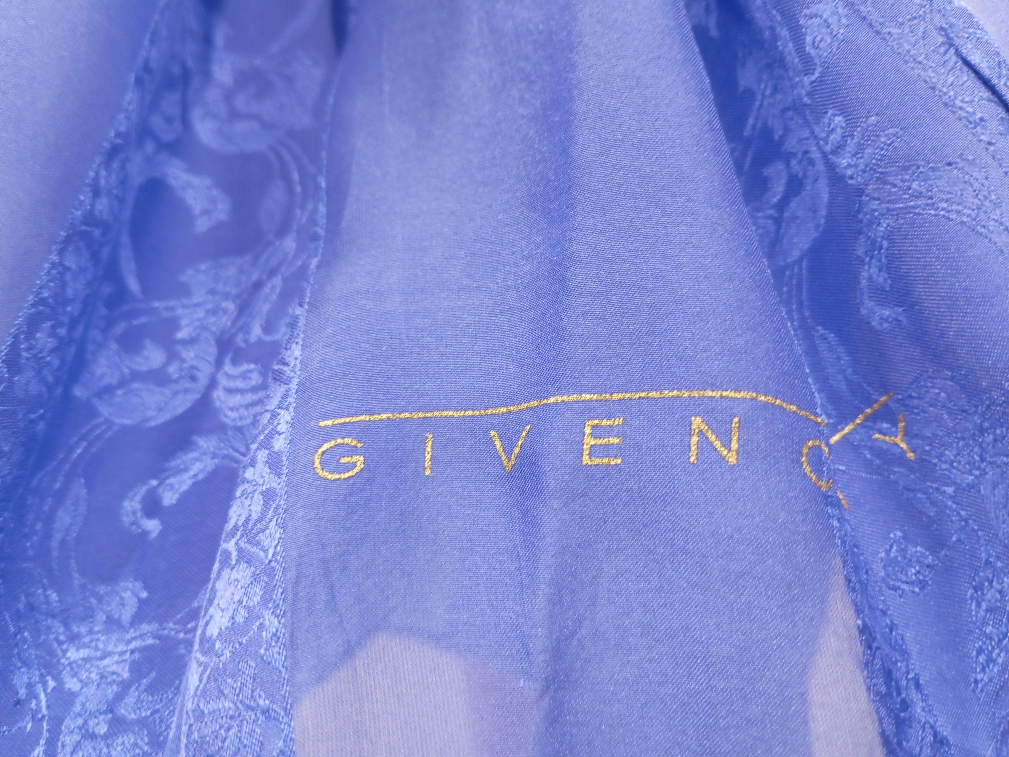Givenchy Givenchy silk scarves scarf shawl Size ONE SIZE - 6 Thumbnail