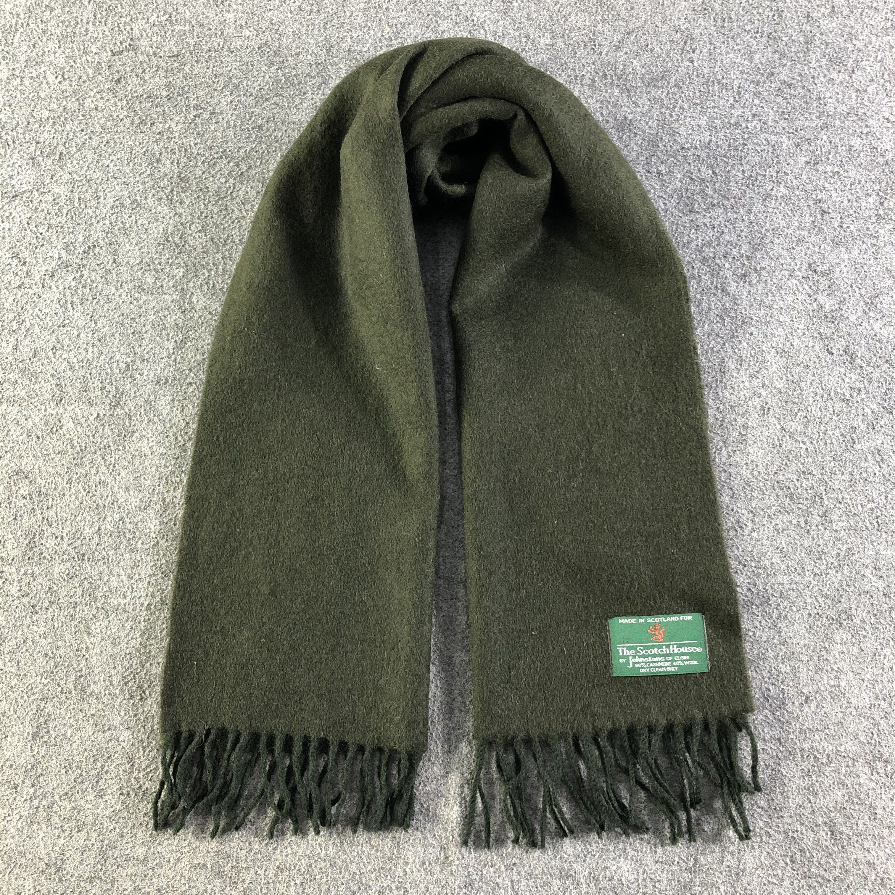 Johnstons Of Elgin Johnstons Of Elgin Scarf / Muffler / Neckwear P428 Size ONE SIZE - 1 Thumbnail