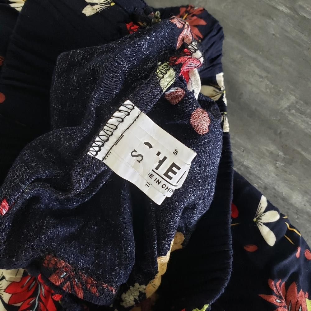 Shein Navy Floral SHEIN Short Set Bottoms Size 28" / US 6 / IT 42 - 4 Thumbnail