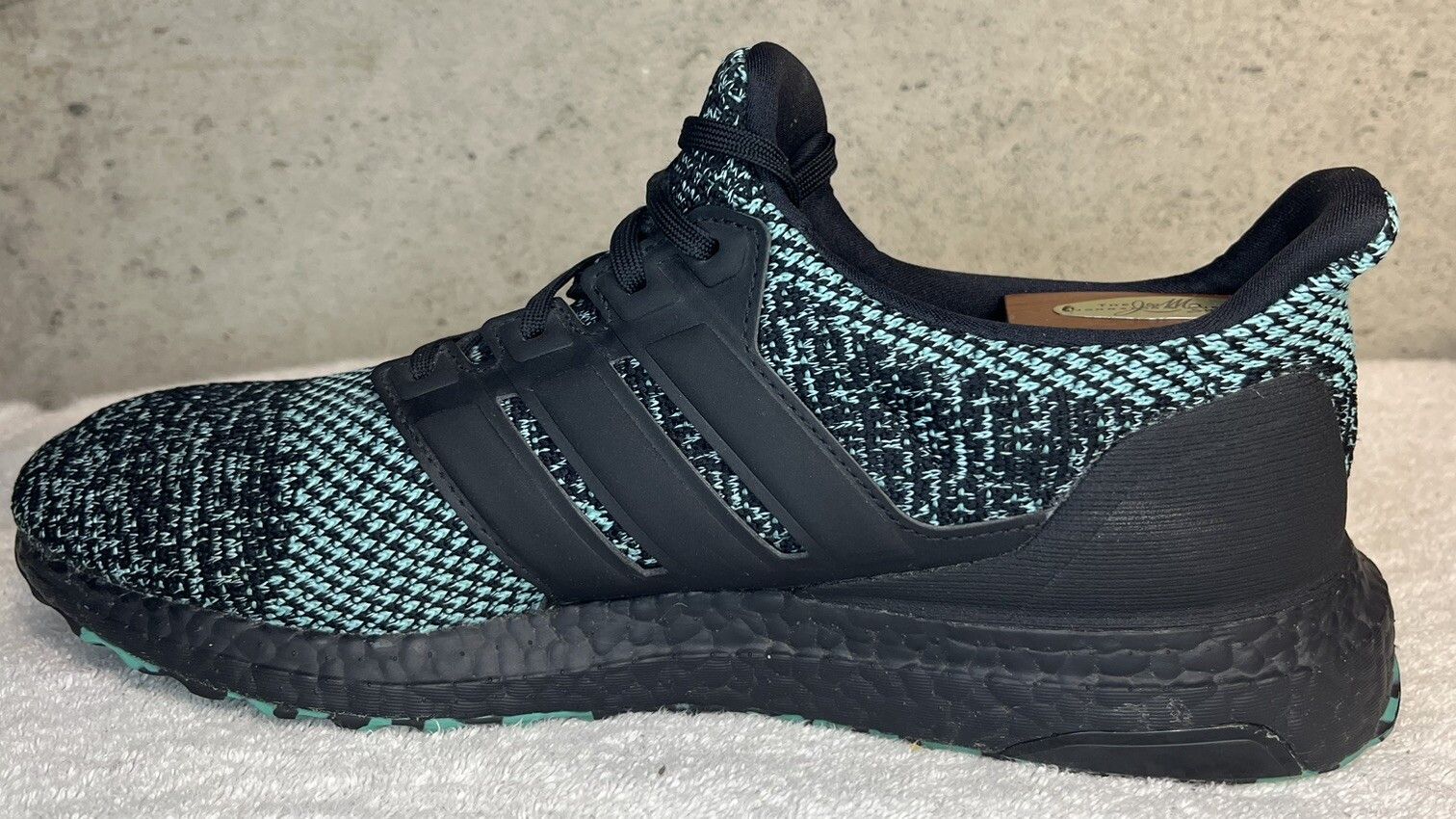 Adidas Adidas Ultra Boost 4.0 Core Black True Green Size 10 Shoes Size US 10 / EU 43 - 5 Thumbnail