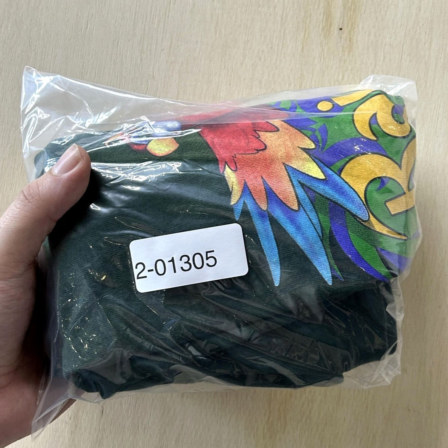 Vintage VINTAGE Rainforest Cafe Shirt Mens Large Green Parrot Graphic Tee T-Shirt Size US L / EU 52-54 / 3 - 7 Thumbnail