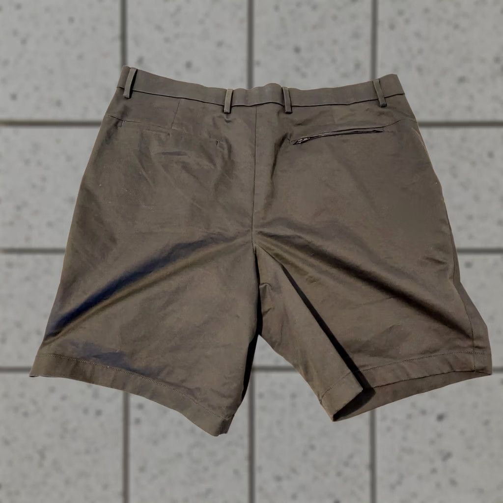 Banana Republic Mens Banana Republic Shorts 38 Black Performance Khaki Chino Size US 38 / EU 54 - 1 Thumbnail