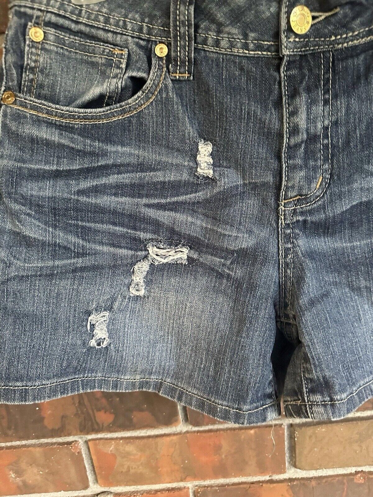Cartoon Network catos shorts size 8 distressed jeans Size 30" / US 8 / IT 44 - 3 Thumbnail