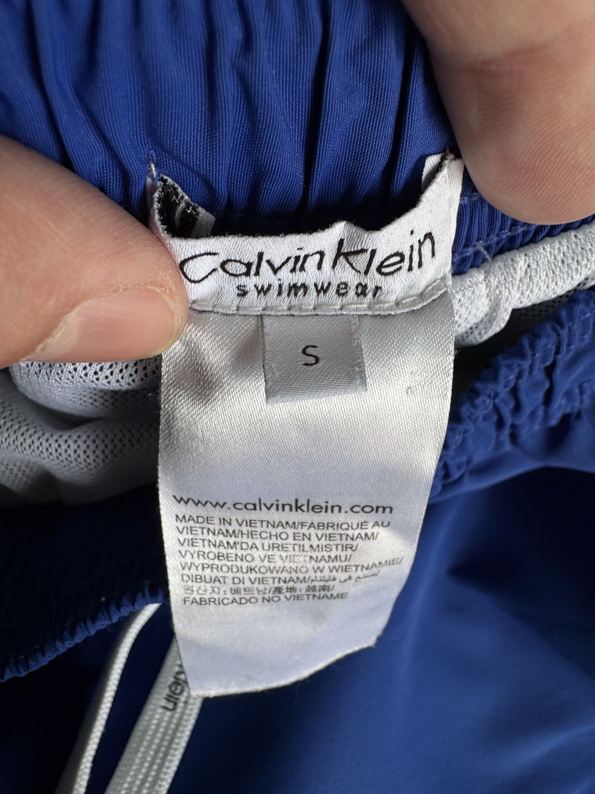 Tommy Hilfiger Men’s Calvin Klein Swimwear Shorts Size Small Size US 30 / EU 46 - 12 Thumbnail