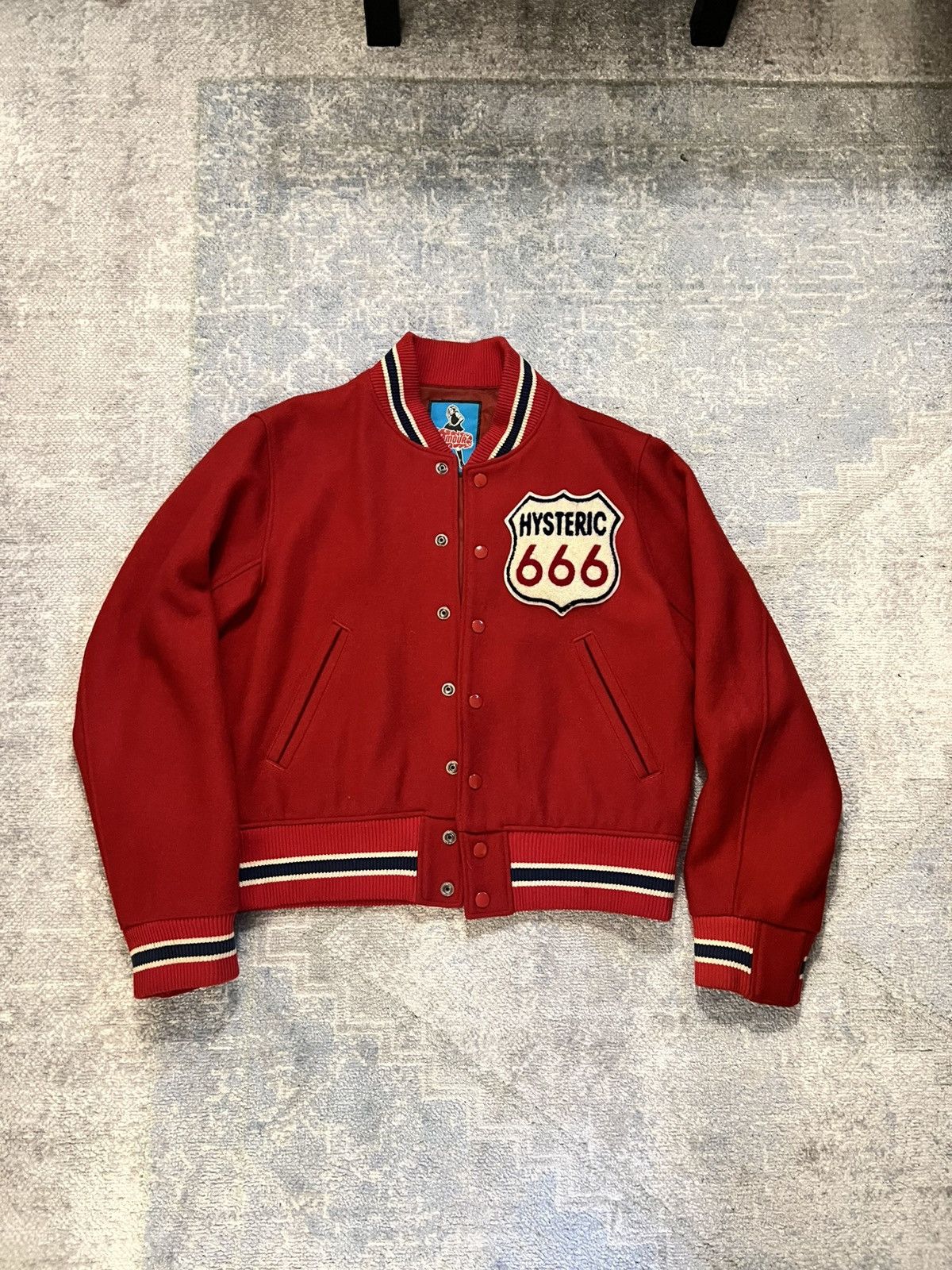 HYSTERIC GLAMOUR♢Vintage風アウター HYSTERIC GLAMOUR SEE NO EVIL刺繍 ヴァーシティジャケット