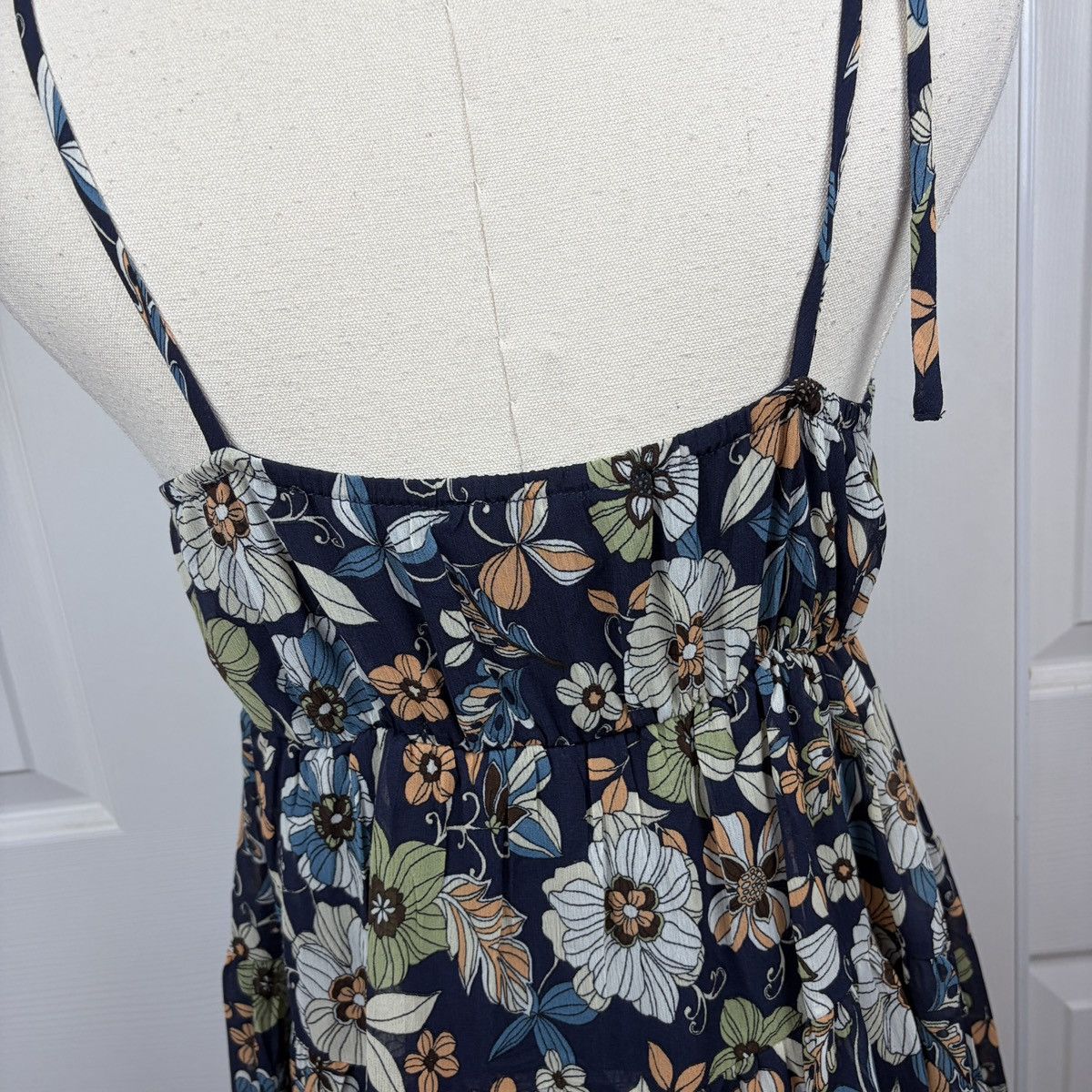 Other All in favor navy floral tiered mini dress Size XS / US 0-2 / IT 36-38 - 3 Thumbnail