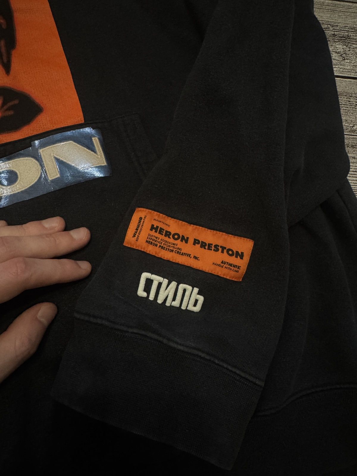 Heron Preston Heron Preston Crane Hoodie Black Orange Logo XL Faded Size US XL / EU 56 / 4 - 6 Thumbnail