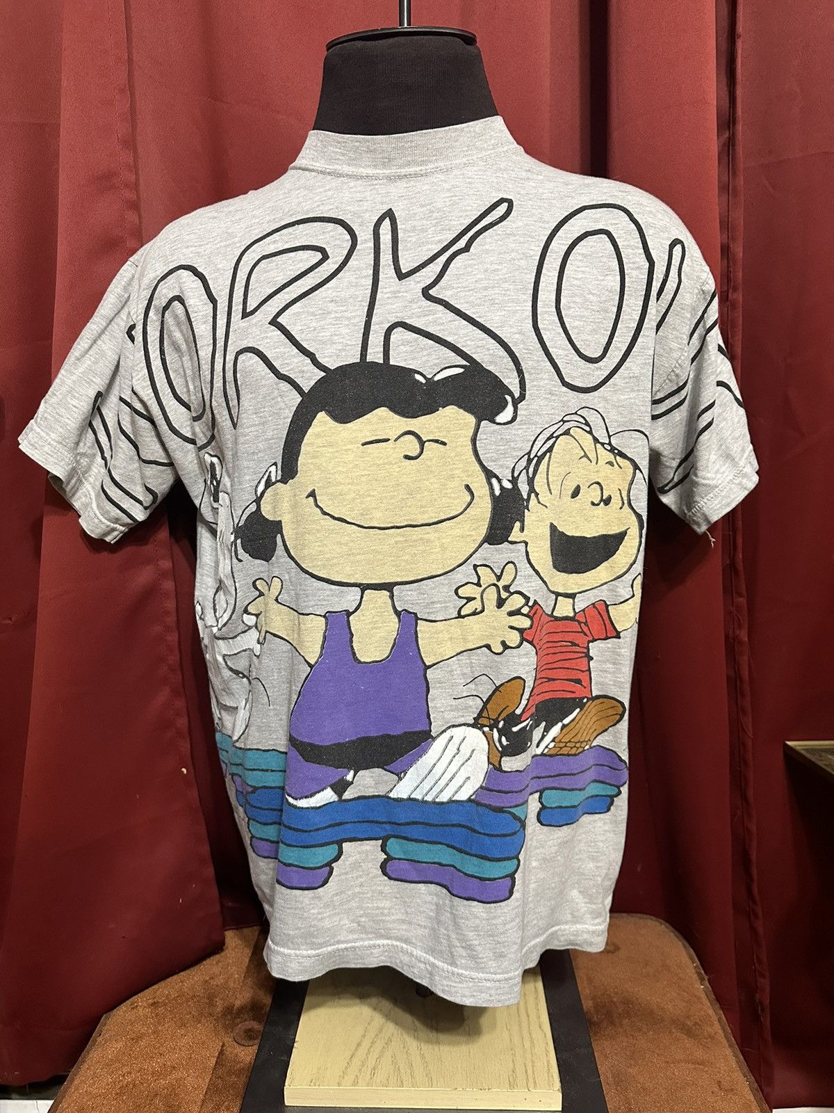 Peanuts Vintage Peanuts Comic Strip Tshirt 90’s Snoopy WorkOut Grail Size US XL / EU 56 / 4 - 1 Thumbnail