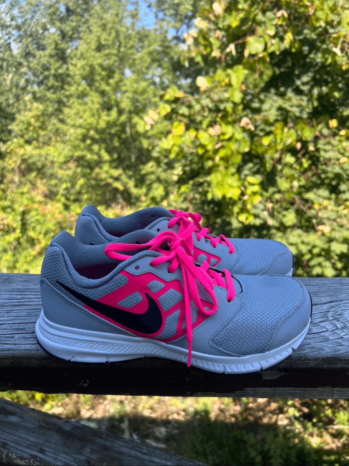 Nike Nike Girls Downshifter 6 Sz 6Y Pink/Black/Gray 685167-007 Size US 6 / IT 36 - 2 Thumbnail