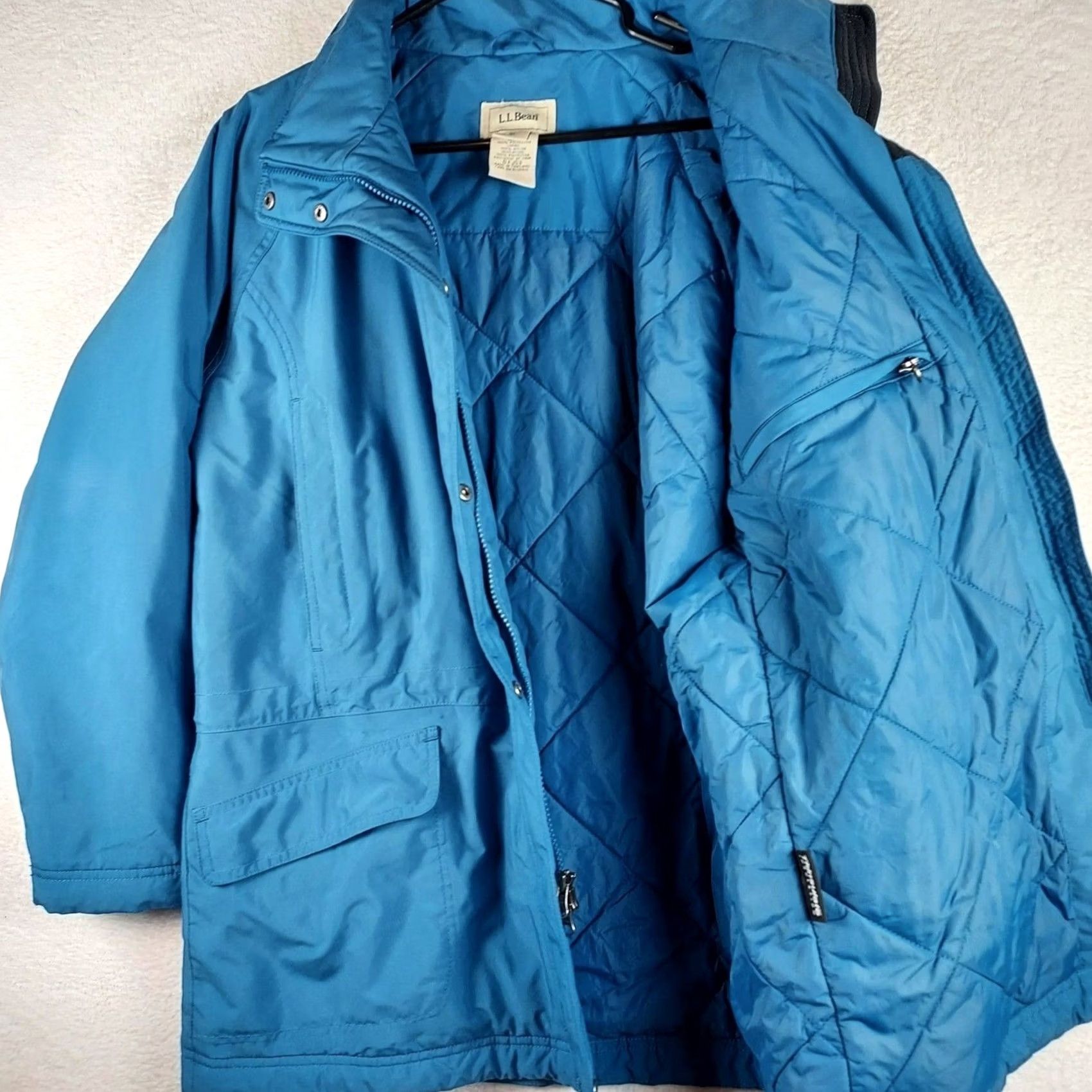 Vintage VINTAGE? No — LL Bean Womens Winter Coat Regular M Blue Zip Front Insulated Pockets Nylon Polyester Coat Women Winter Blue Jacket Size M / US 6-8 / IT 42-44 - 3 Thumbnail