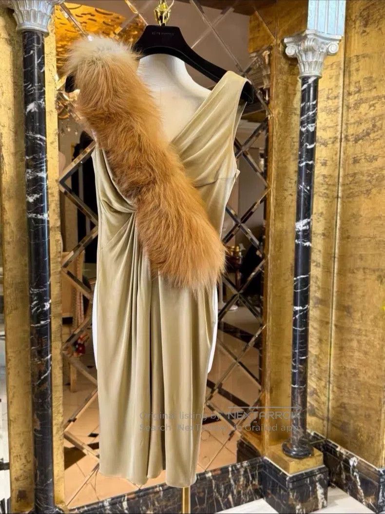 Versace Versace Main line champagne gold fur dress Size M / US 6-8 / IT 42-44 - 1 Thumbnail