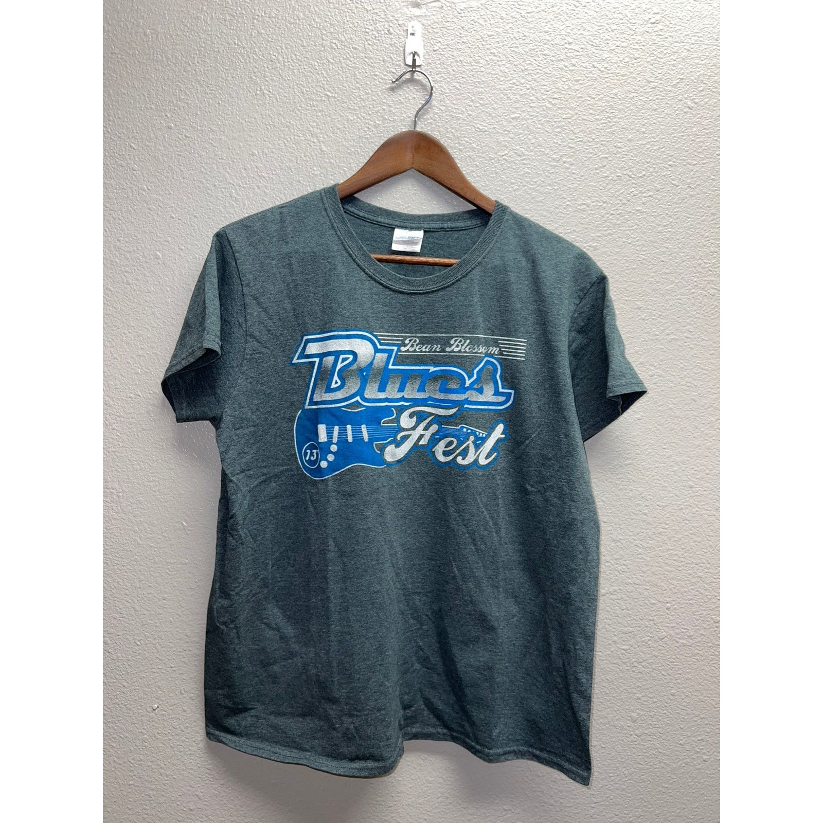 Gildan Womens Blues Fest Shirt Bean Blossom Concert Tour Top Tee L Size L / US 10 / IT 46 - 1 Thumbnail