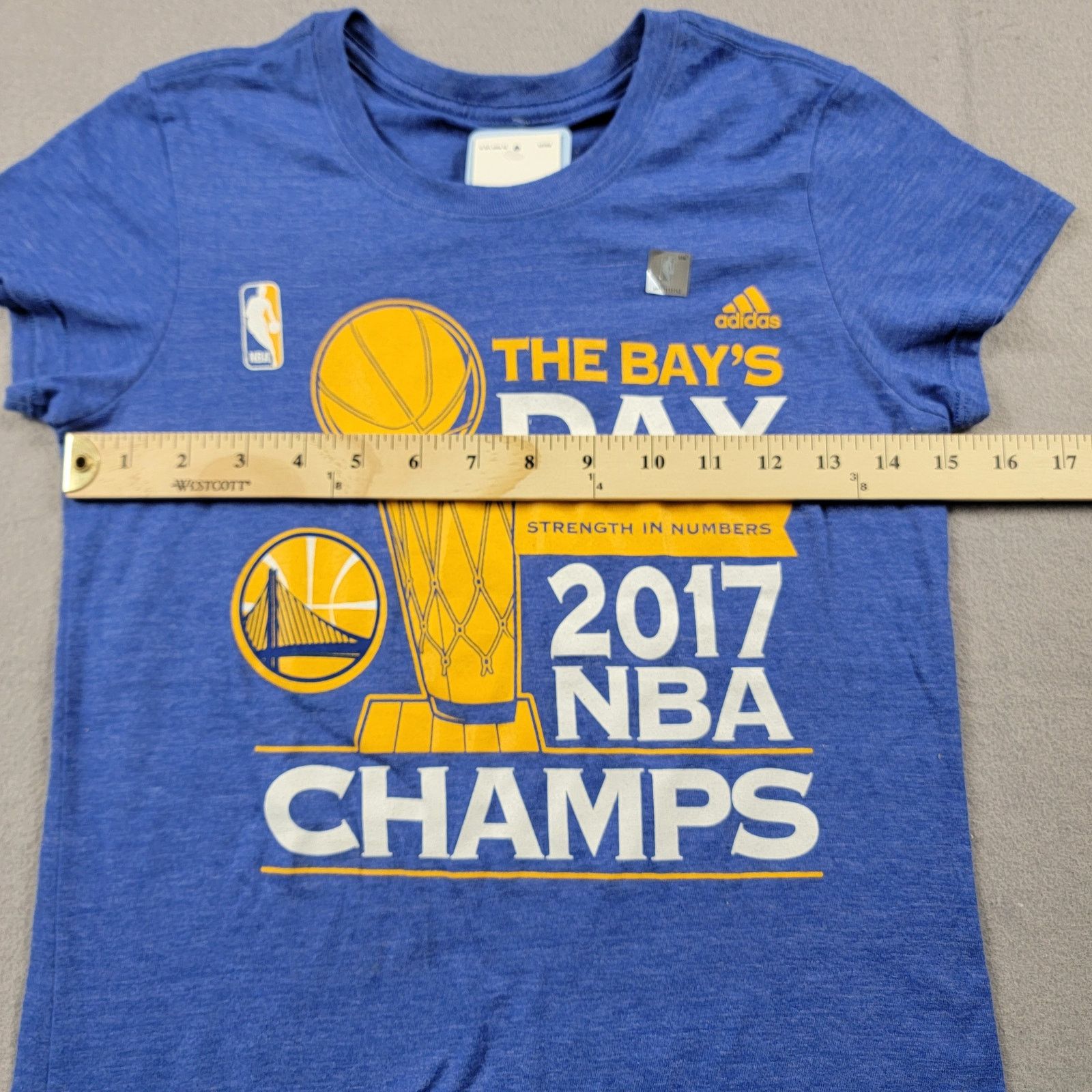 Adidas Adidas Golden State Warriors 2017 Champs Tshirt Womens Sz S Size S / US 4 / IT 40 - 7 Thumbnail