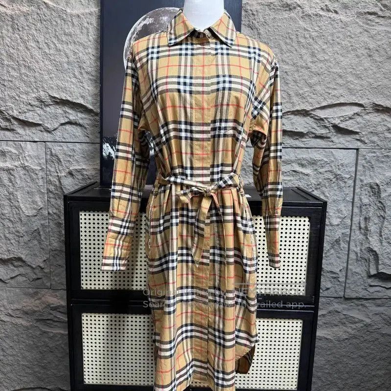 Burberry Burberry Khaki Cotton Dress for Women. Size S / US 4 / IT 40 - 1 Thumbnail