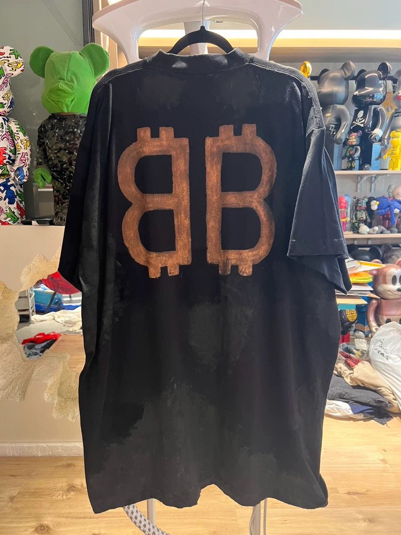 Balenciaga Balenciaga Bitcoin Graphic Short Sleeve Size US M / EU 48-50 / 2 - 6 Thumbnail