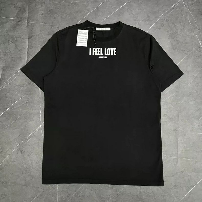 Givenchy Givenchy I FEEL LOVE Short Sleeve Size M Size US M / EU 48-50 / 2 - 1 Thumbnail