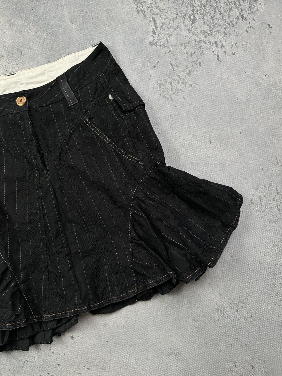 Marithe + Francois Girbaud Marithé + François Girbaud Ruffle Pinstripe Midi Denim Skirt Size 32" / US 10 / IT 46 - 5 Thumbnail