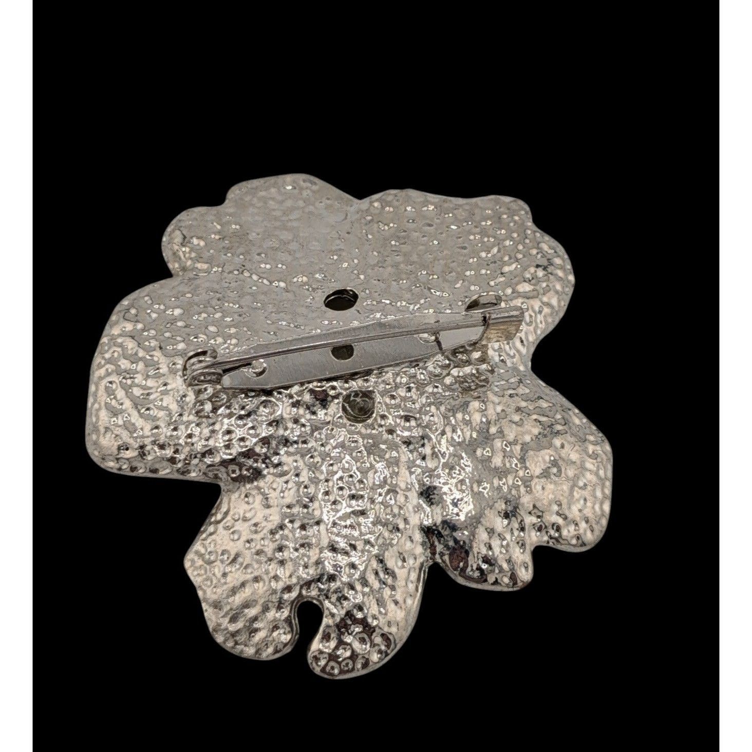 Other Vintage Floral Brooch Silver Tone With Cream Enamel (Missing Size ONE SIZE - 3 Thumbnail