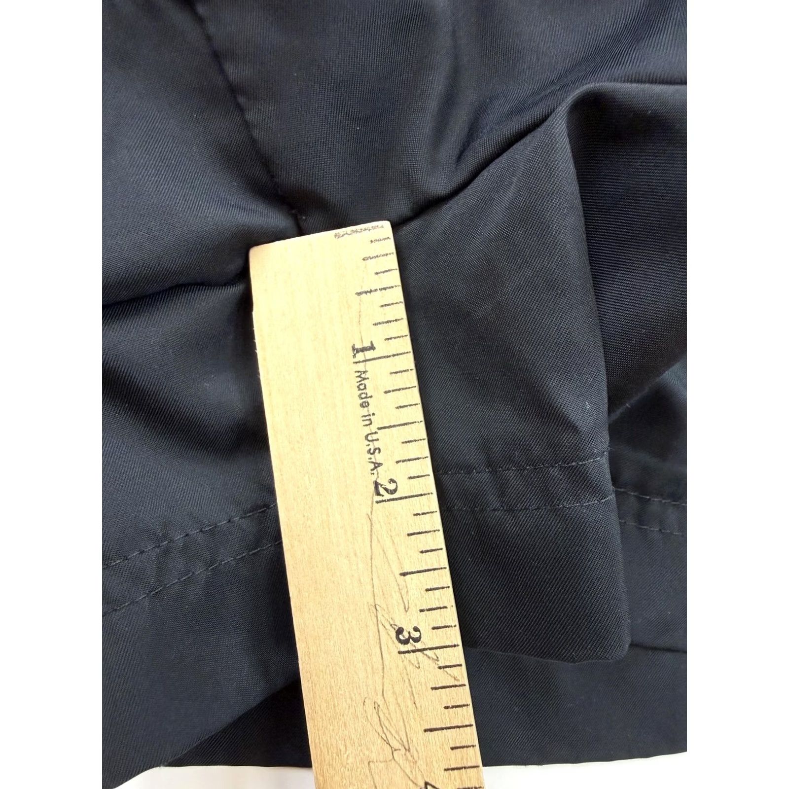 Nike Nike Shorts Womens Medium Black Big Swoosh Running Athletic Gym 4" Inseam Size 32" / US 10 / IT 46 - 7 Thumbnail