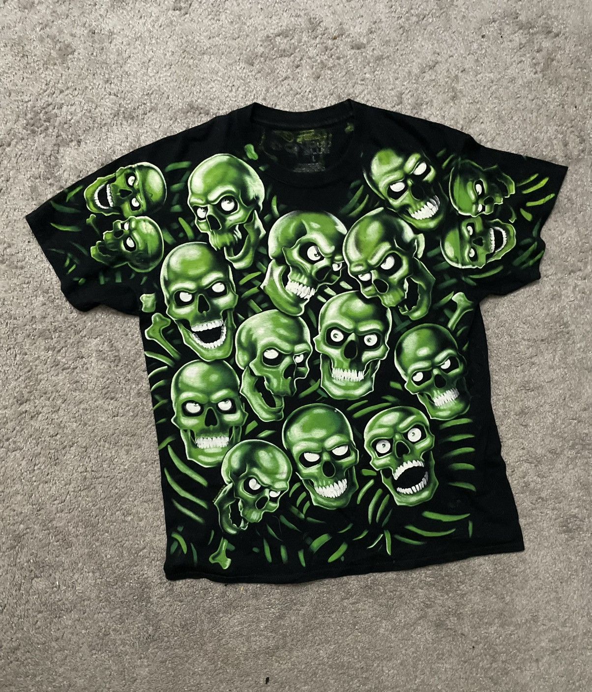 Liquid Blue × Vintage Skull Pile Tee Size US L / EU 52-54 / 3 - 1 Thumbnail