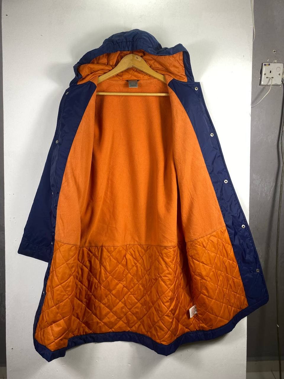 Nike nike long coach jacket faded swoosh at the back Size US L / EU 52-54 / 3 - 5 Thumbnail