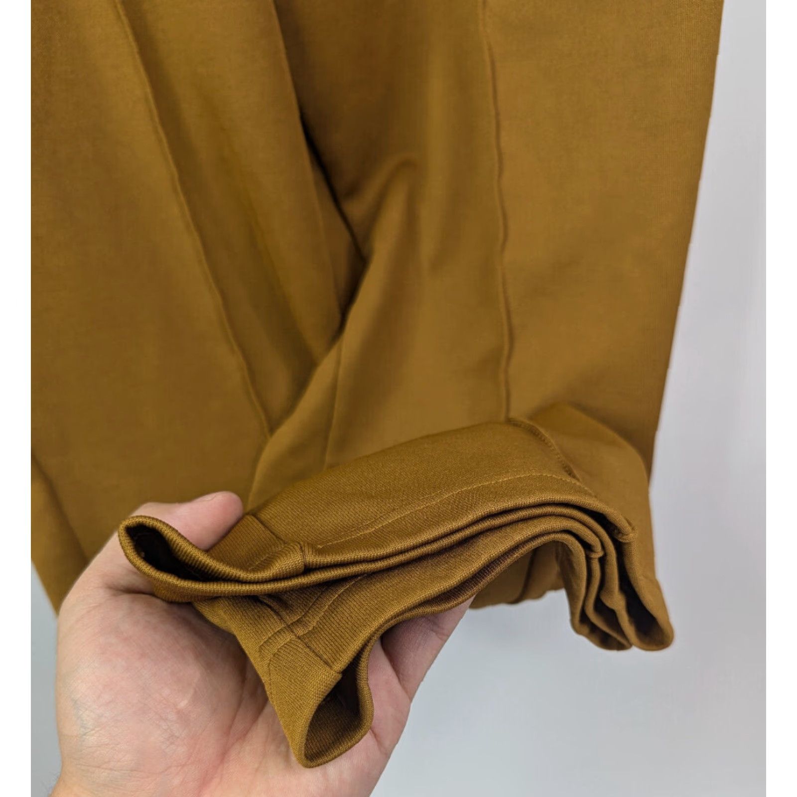 Adidas Adidas Women's Jogger Pants Flare 7/8 Style Size M Activewear Gold Size 32" / US 10 / IT 46 - 2 Thumbnail