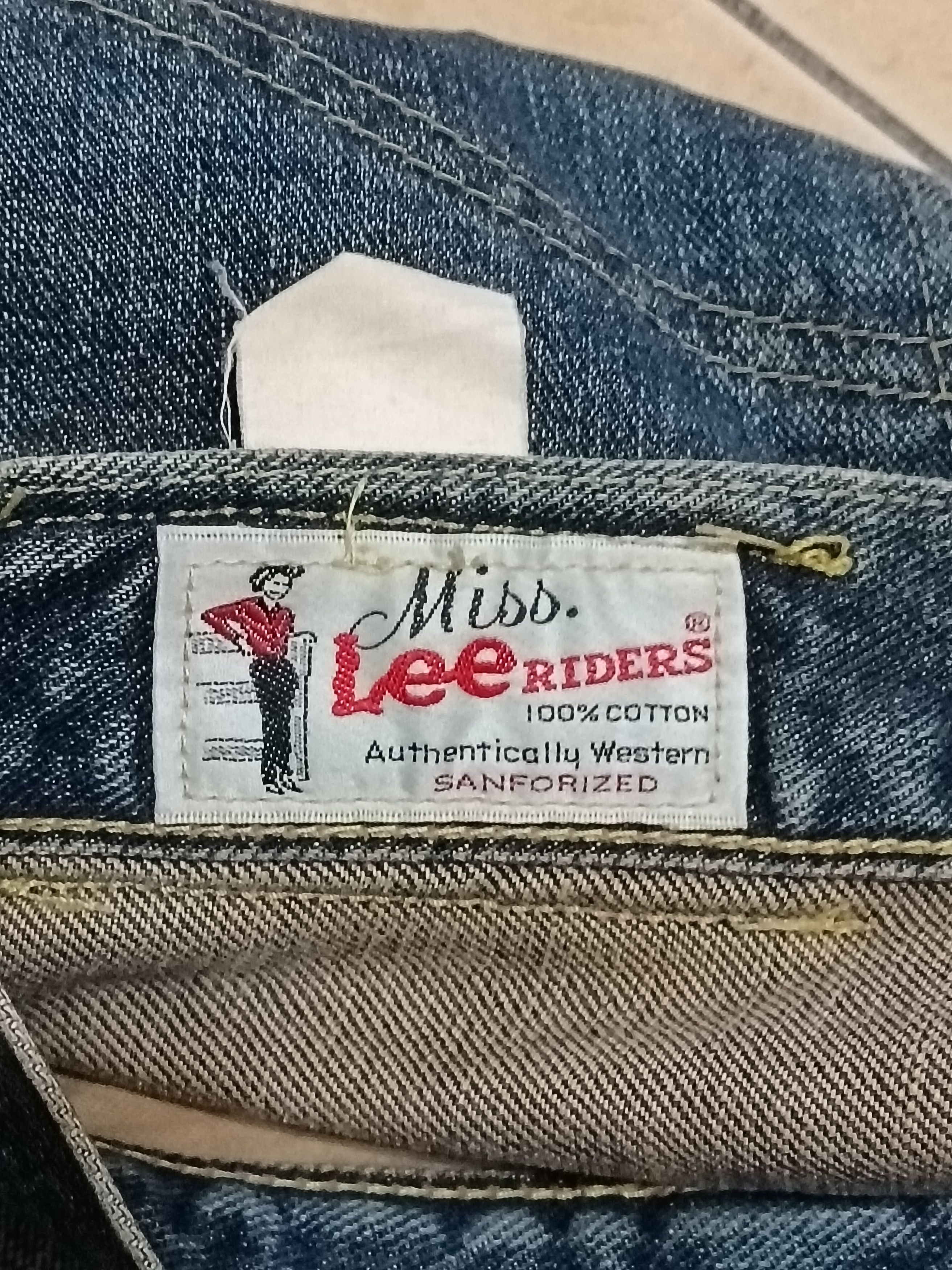 Japanese Brand × Lee × Vintage VINTAGE LEE 101 SANFORIZED SELVEDGE BUTTON-FLY JEANS Size 30" / US 8 / IT 44 - 5 Thumbnail