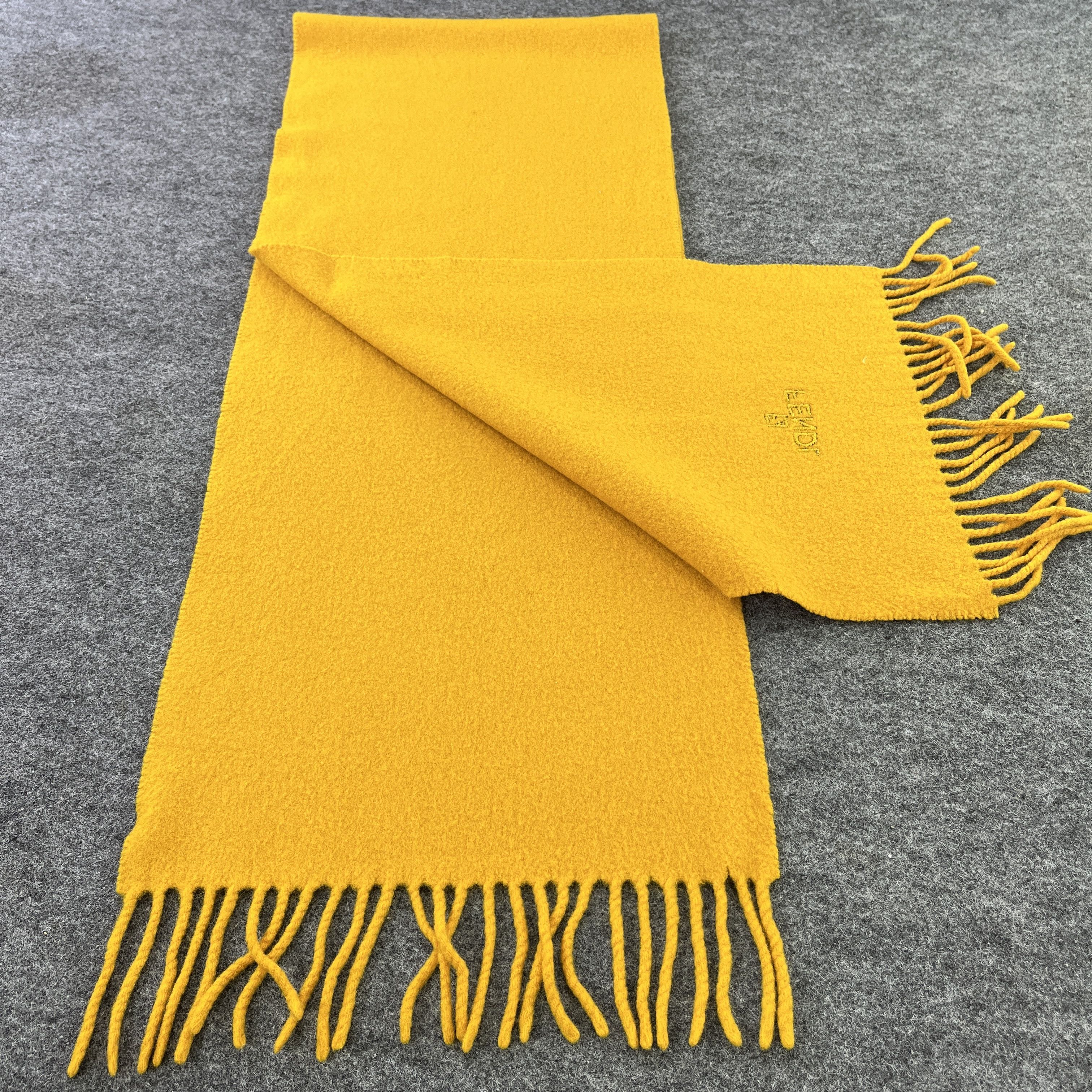 Vintage Vintage Wool Fendi Scarf / Muffler / Neckwear T749 Size ONE SIZE - 2 Thumbnail