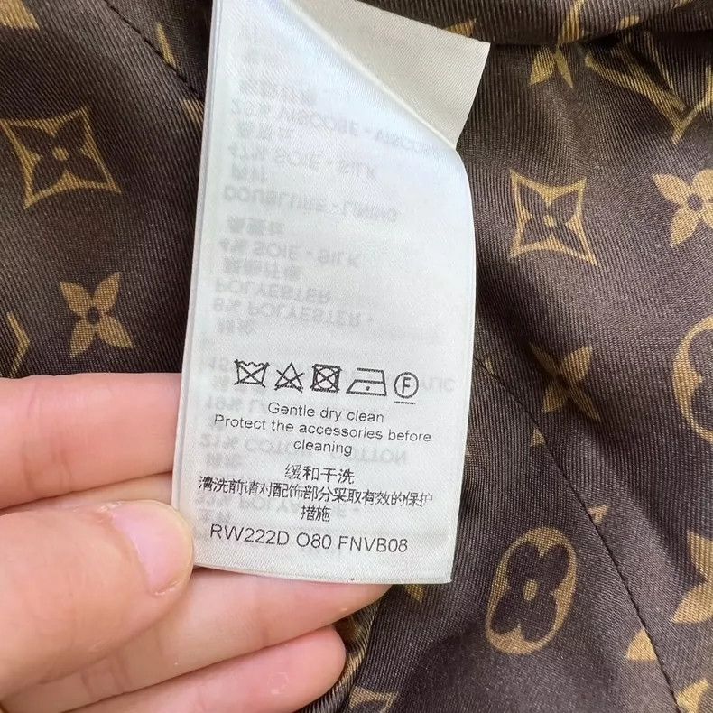Louis Vuitton Louis Vuitton White logo blazer Size XS / US 0-2 / IT 36-38 - 3 Thumbnail