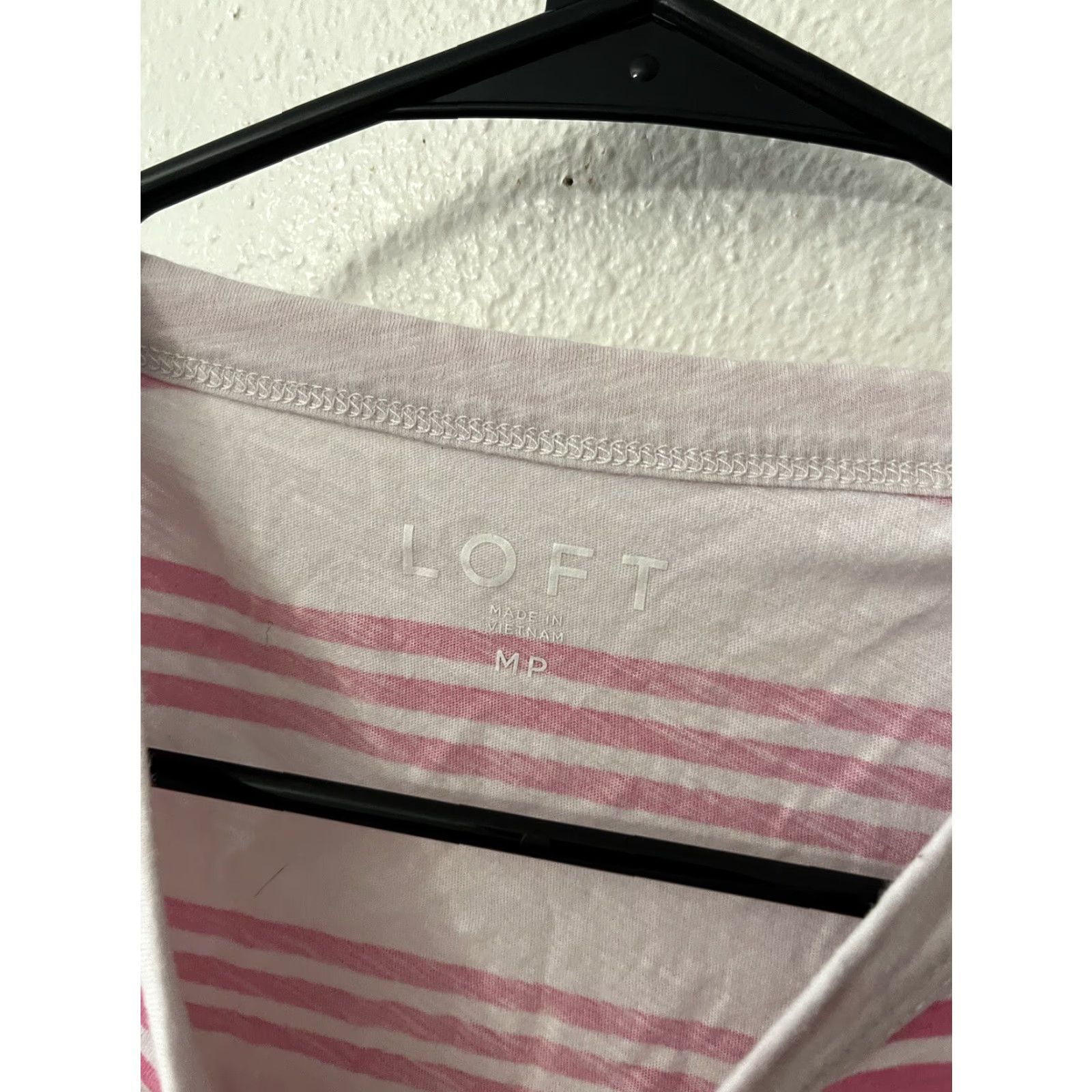 Ann Taylor LOFT Womens T-Shirt Pink White Striped Crew Neck Top Tee MP Petite - Short Sleeve - Cotton Blend - Button Accent - Casual Basic - 2010s - Womens Size M / US 6-8 / IT 42-44 - 3 Thumbnail