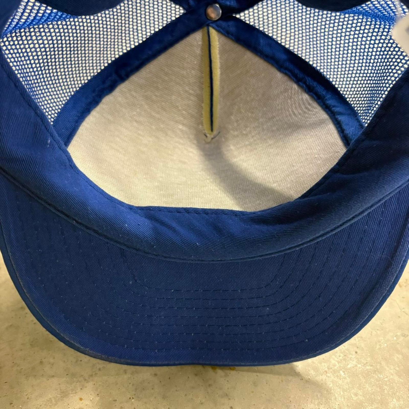 Japanese Brand × NCAA × Vintage Crazy Vintage University of Kentucky Wildcats Trucker Hat Size ONE SIZE - 3 Thumbnail