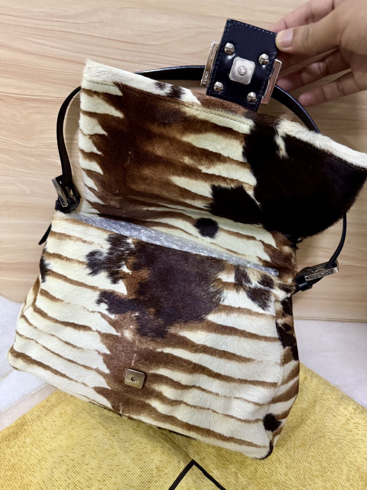 Fendi Rare Vintage Fendi Calf Hair Mamma Baguette Bag Size ONE SIZE - 12 Thumbnail