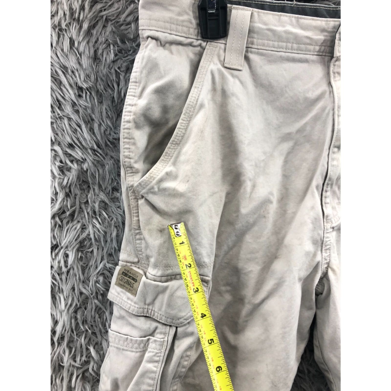 Wrangler Wrangler Cargo Shorts Mens Size 32 Mid Rise Beige Medium Wash 5-Pocket Logo Canvas Casual Denim? Size US 32 / EU 48 - 6 Thumbnail