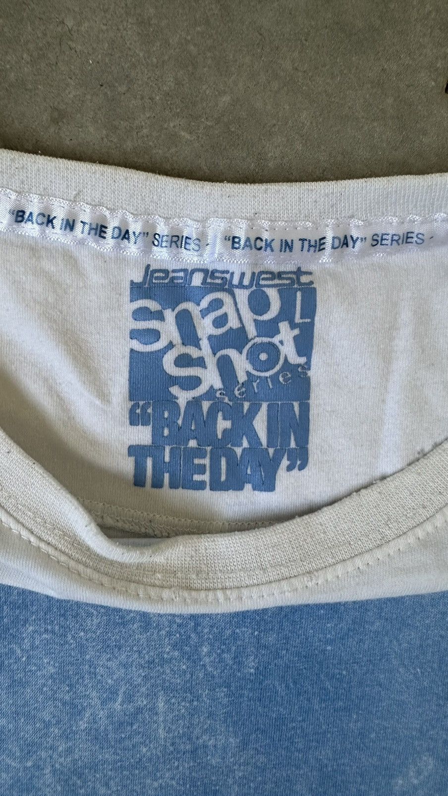 VINTAGE SLY JEANSWEST SNAP SHOT TEE