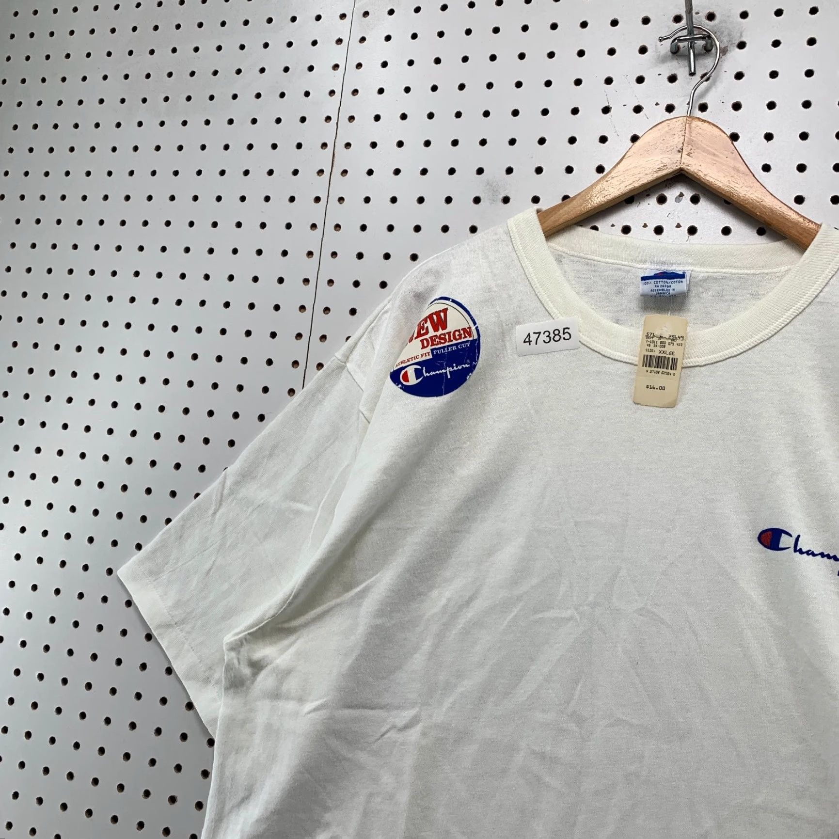 Champion Champion T Shirt Mens 2XL White Single Stitch Embroidered Logo NWT Size US XXL / EU 58 / 5 - 6 Thumbnail