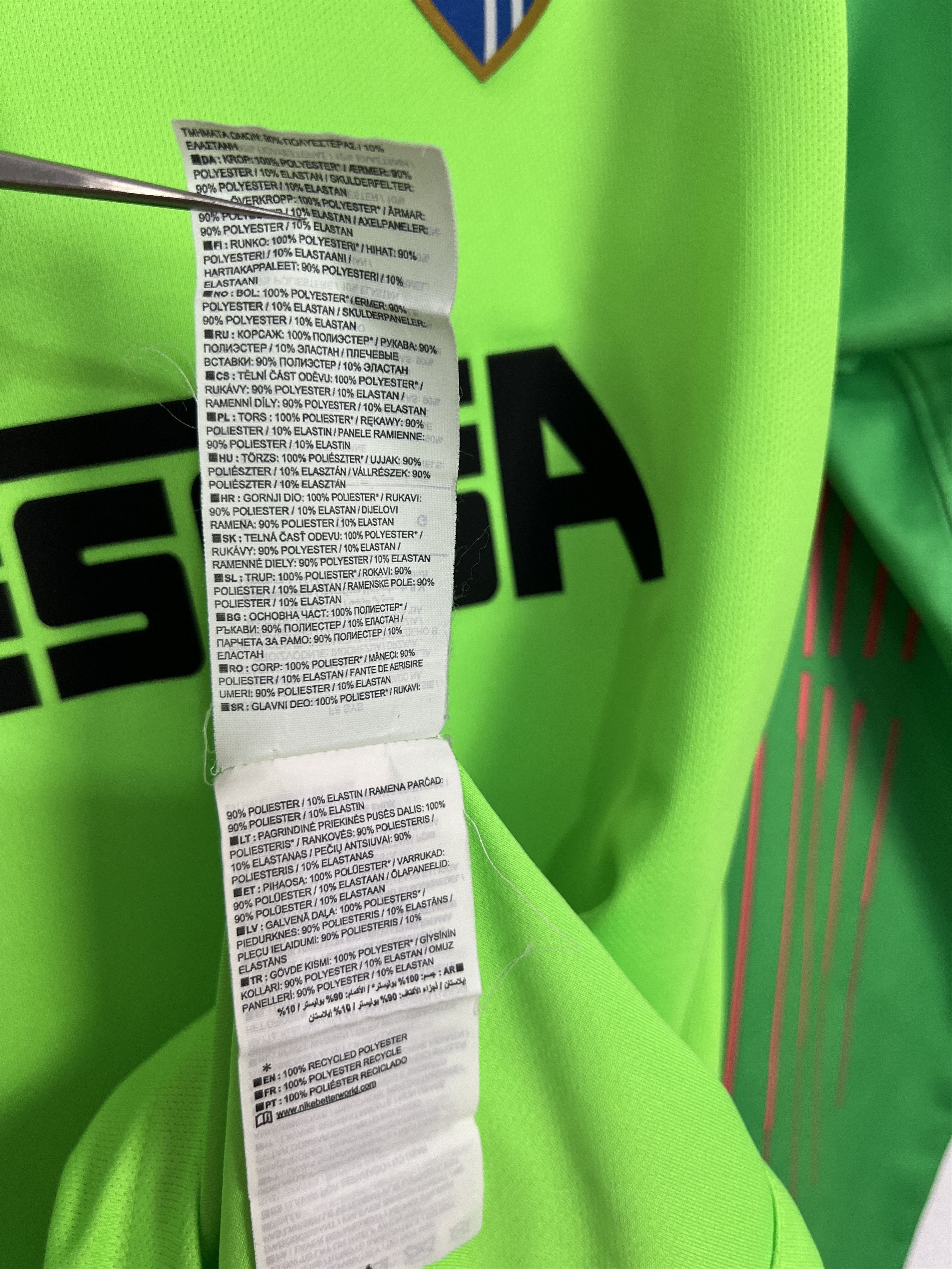 Nike Malaga Nike 2019 Football Goalkeeper Shirt Soccer Jersey Size US L / EU 52-54 / 3 - 9 Thumbnail