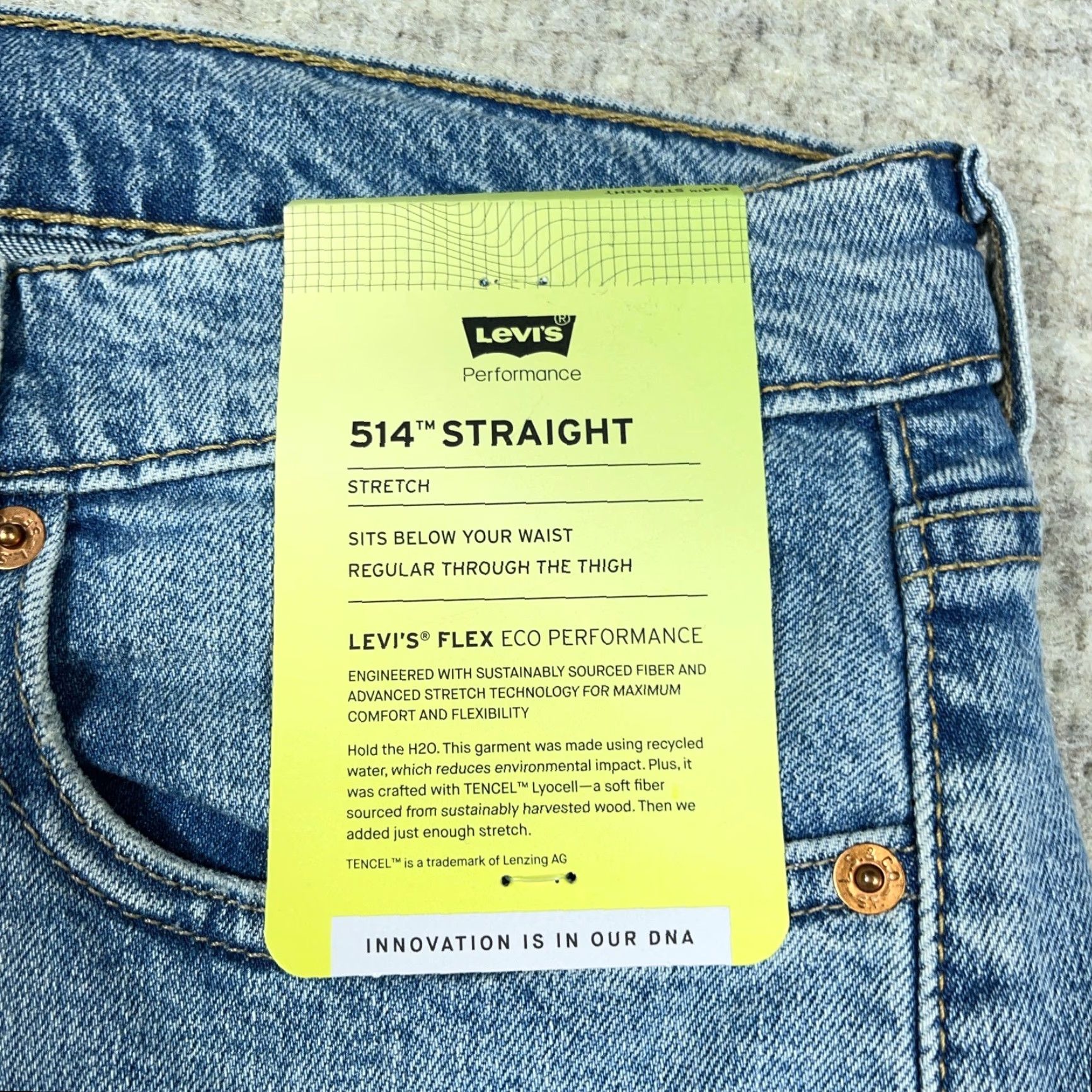 Levi's Levi's 514 Jeans Men 30x30 Straight Leg Medium Wash Stretch Distressed Denim Regular 5-Pocket Zipper Button Blue Size US 30 / EU 46 - 4 Thumbnail