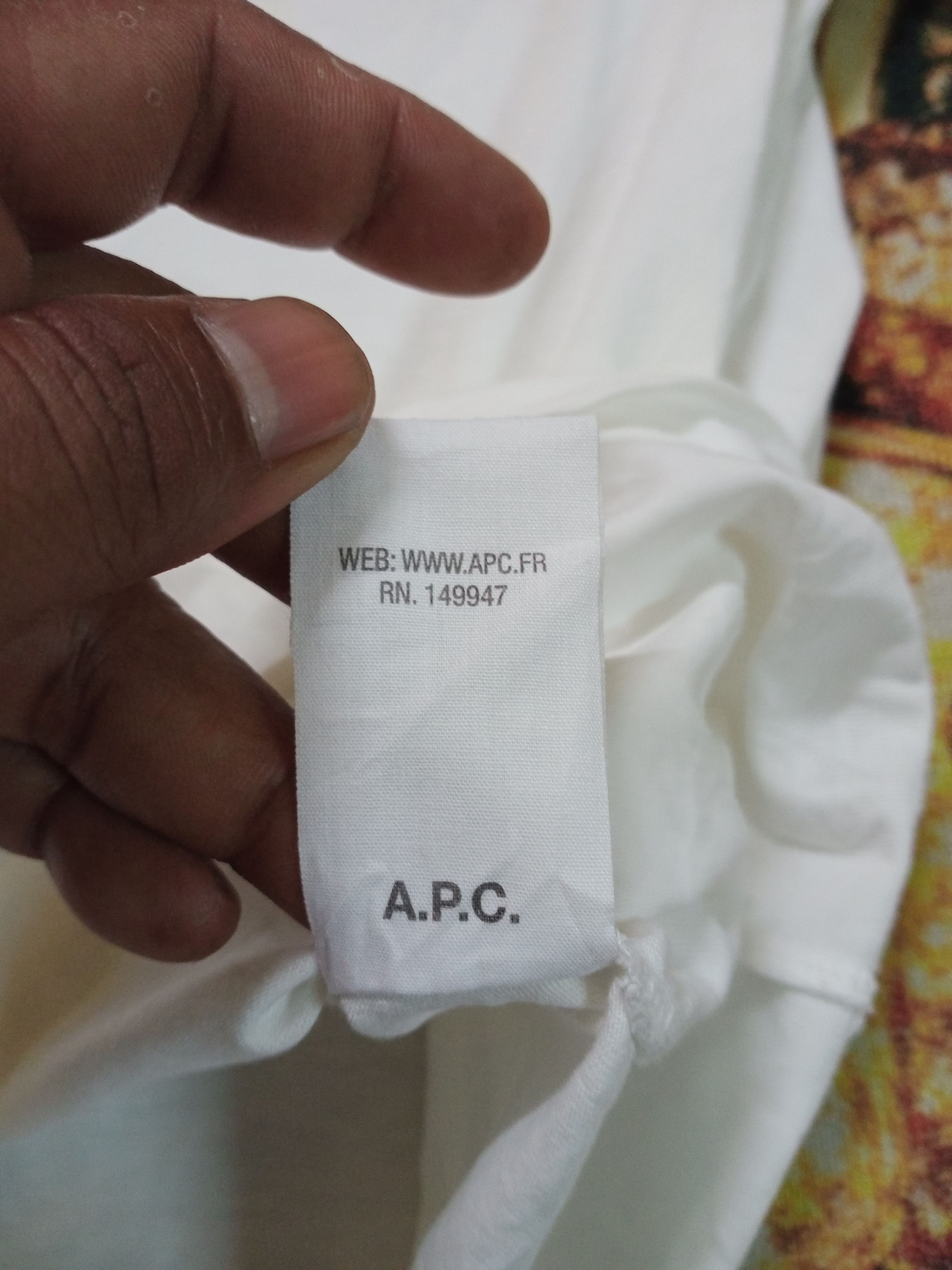 A.P.C. Rare A.P.C. Amore Tshirt Size US M / EU 48-50 / 2 - 7 Thumbnail