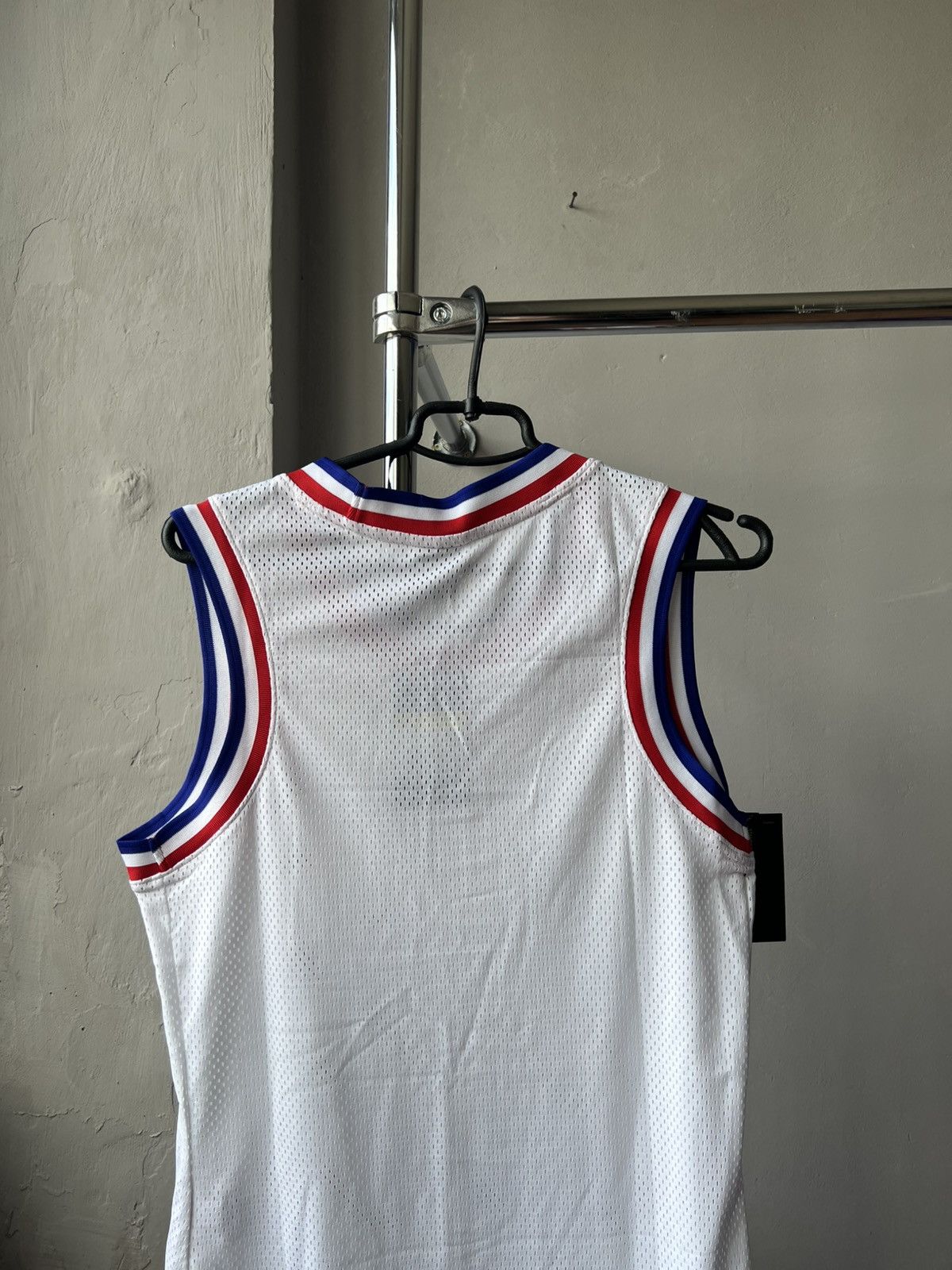 Nike NWT 2020 FFF FRANCE TEAM FOOTBALL/BASKETBALL JERSEY VESTNIKE Size US S / EU 44-46 / 1 - 12 Thumbnail