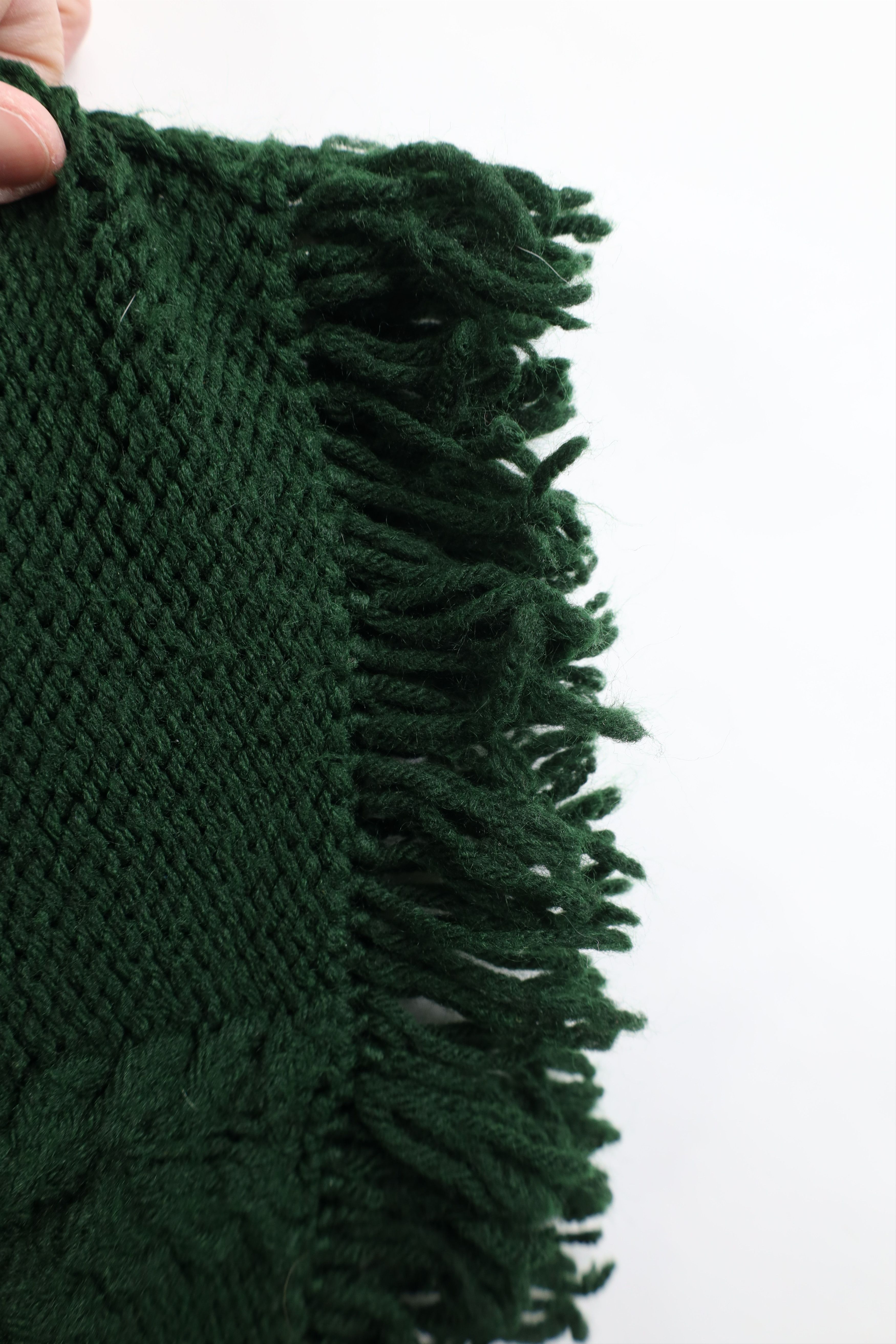 Vintage Vintage 50s 60s Boho Chic Cable Fringed Sweater Cape Green Size ONE SIZE - 10 Thumbnail