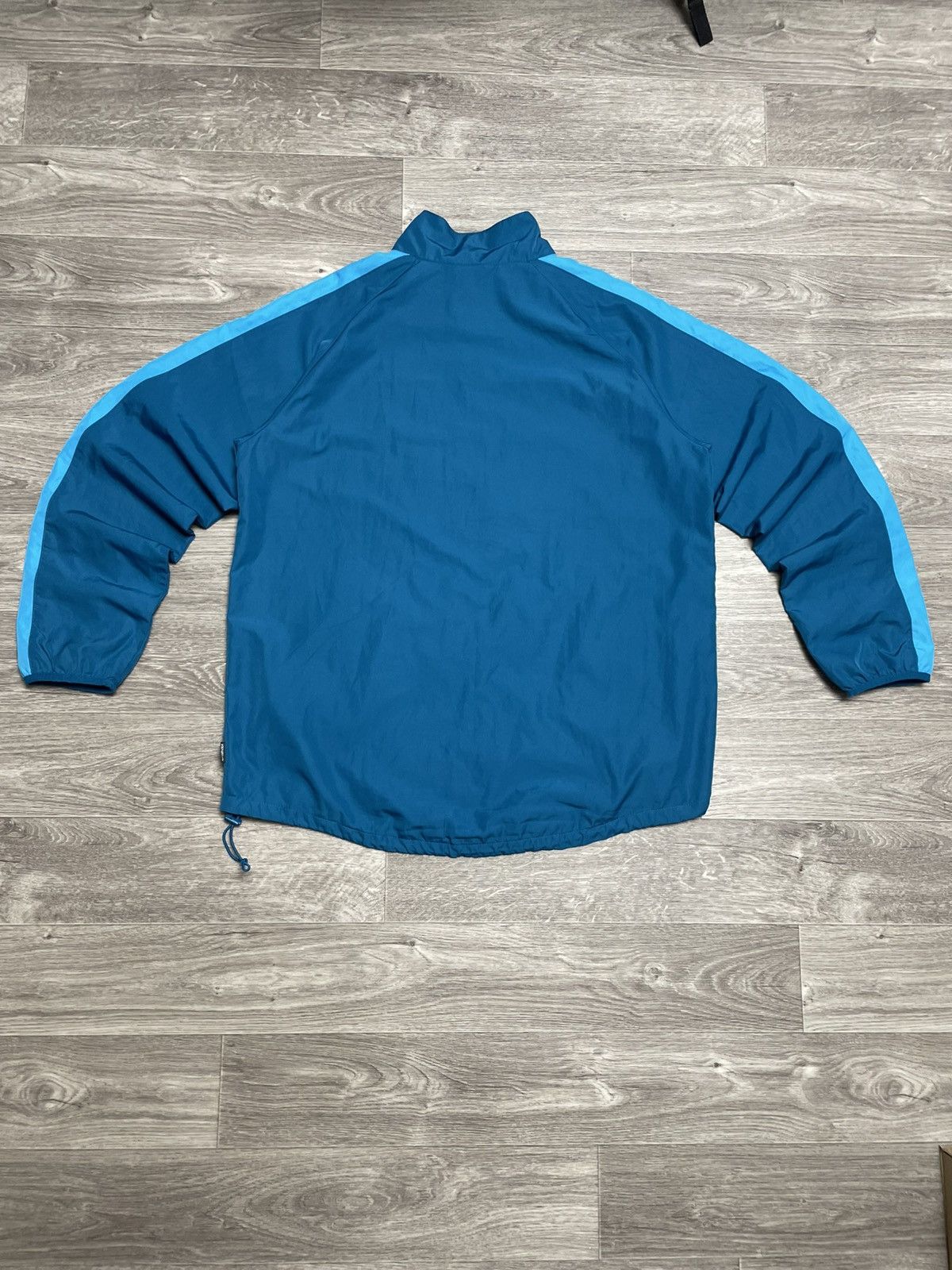 Nike Vintage Nike Blue Swoosh Logo Truck Jacket Y2K Size US L / EU 52-54 / 3 - 12 Thumbnail