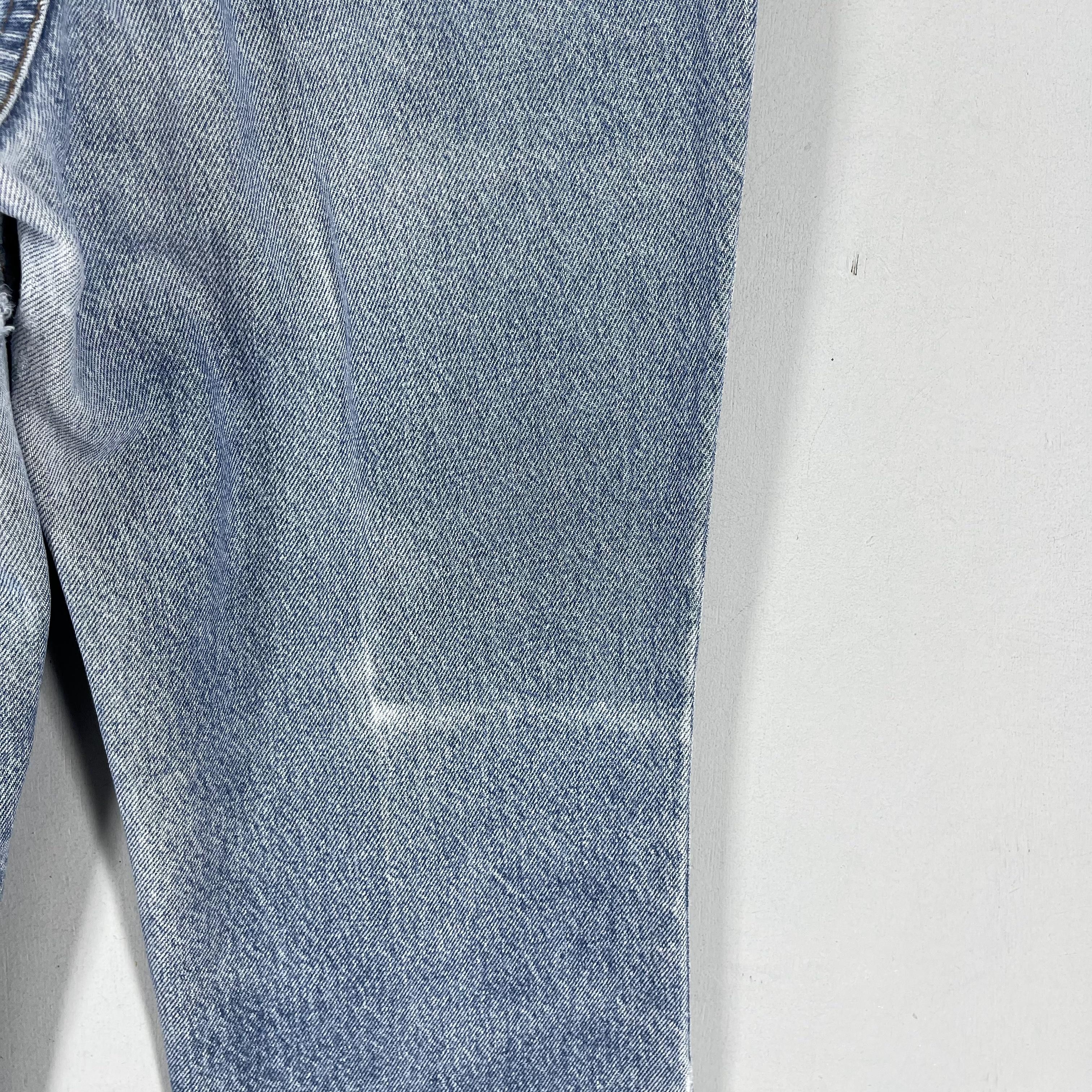 Levi's × Vintage Size 28 Vintage Levis 505 Distressed Medium Wash Jeans Size US 28 / EU 44 - 10 Thumbnail