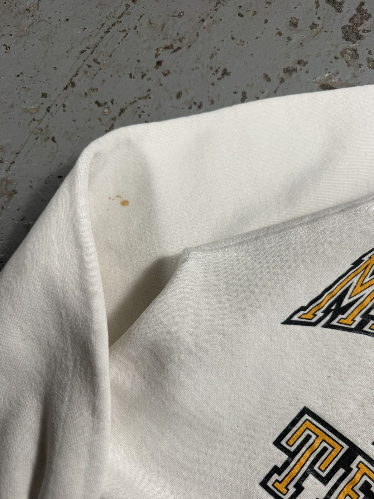 Other Vintage Michigan Tech Distressed Crewneck Sweater Size US M / EU 48-50 / 2 - 4 Thumbnail