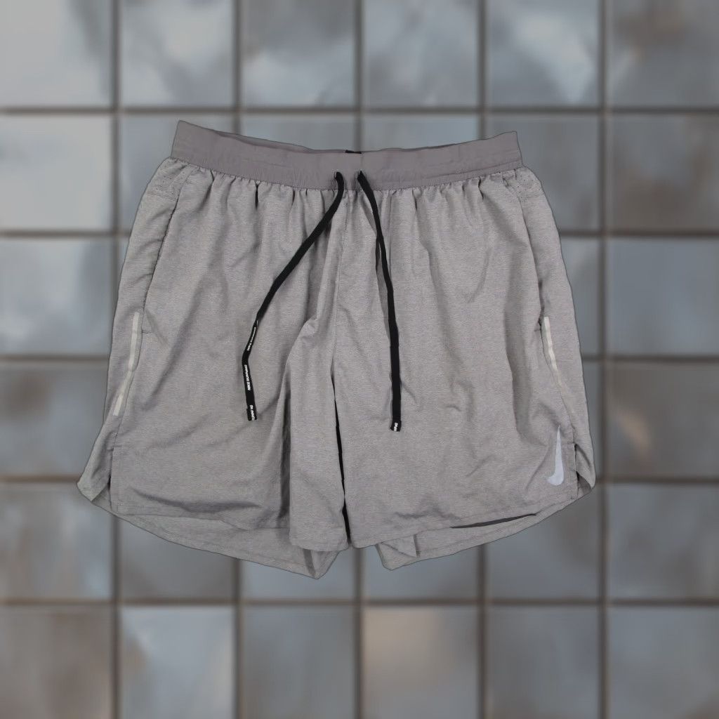 Nike Nike Dri-FIT Shorts Mens XL Gray 7" Athletic Running Lined Zip Pocket CT7943-056 Size US 36 / EU 52 - 1 Thumbnail