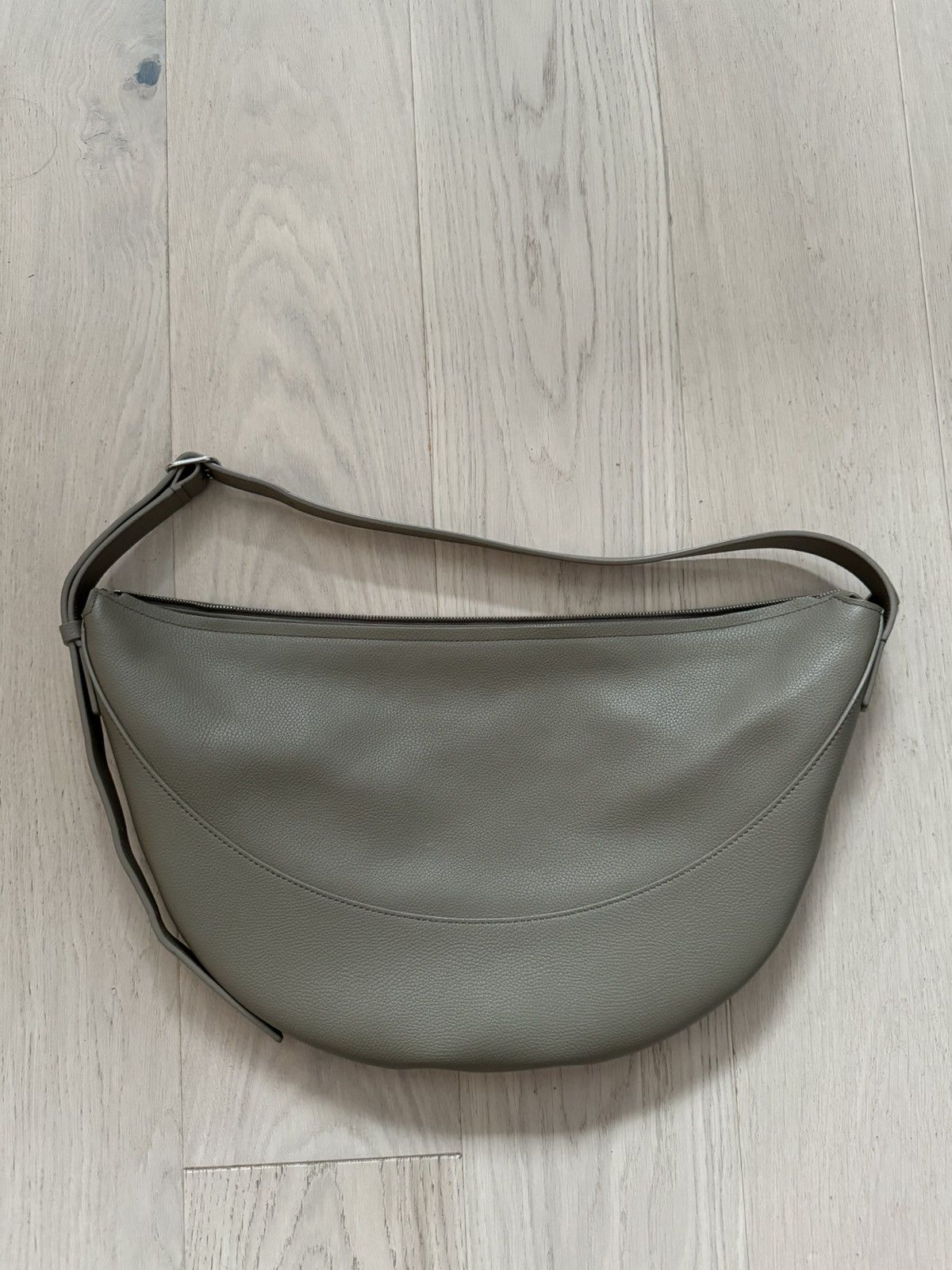 The Row The Row Jouve Small leather shoulder bag Size ONE SIZE - 8 Thumbnail
